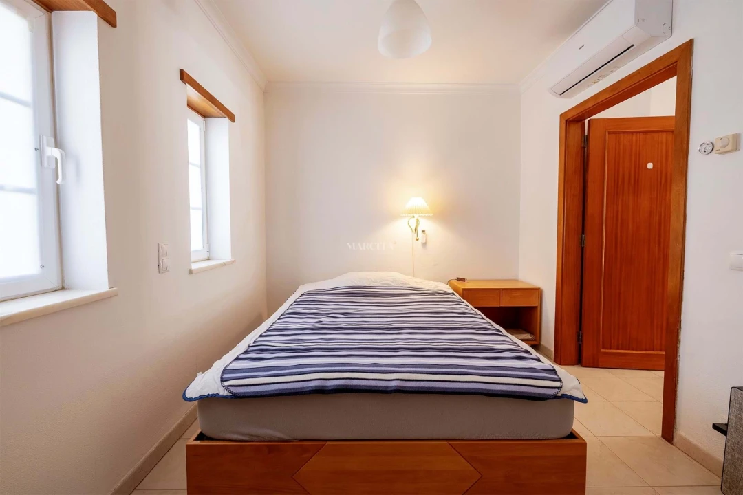 Moradia T4 para Venda em Luz Foto 20