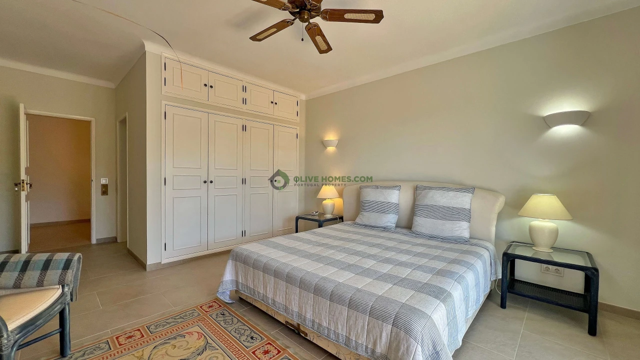 Moradia T6 para Venda em Almancil Foto 53