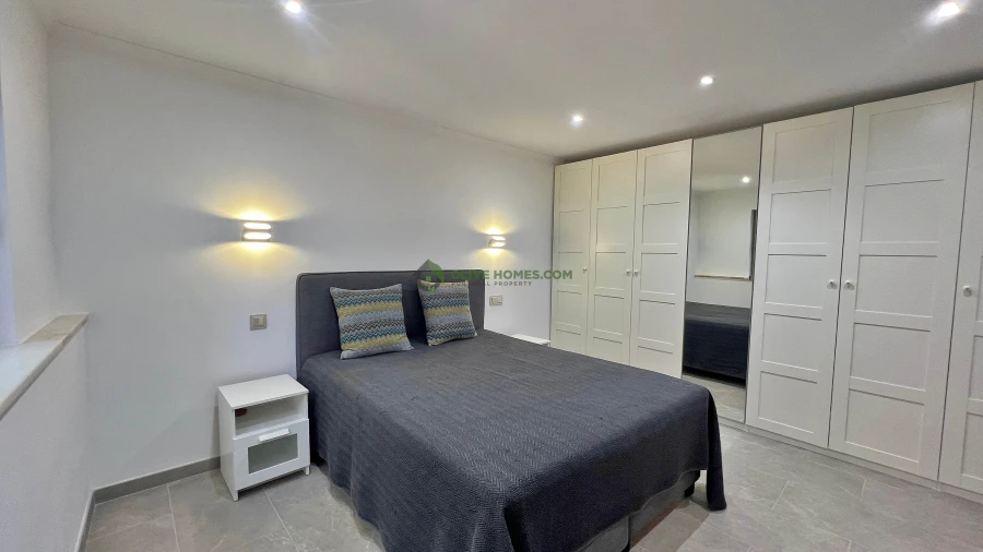 Moradia T6 para Venda em Almancil Foto 86