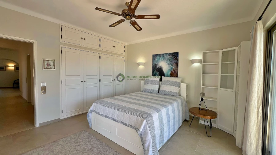 Moradia T6 para Venda em Almancil Foto 43