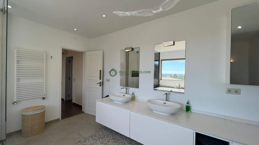 Moradia T6 para Venda em Almancil Foto 111