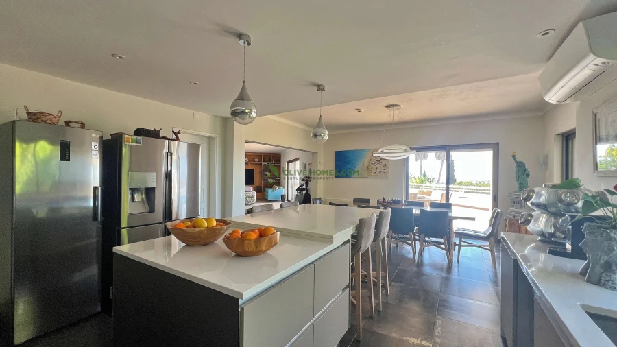 Moradia T6 para Venda em Almancil Foto 29