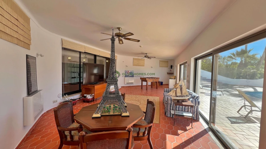 Moradia T6 para Venda em Almancil Foto 65