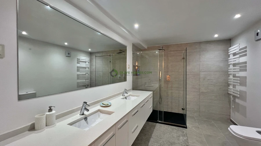 Moradia T6 para Venda em Almancil Foto 90