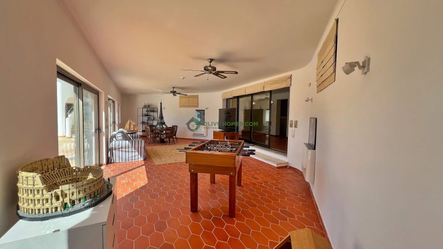 Moradia T6 para Venda em Almancil Foto 64