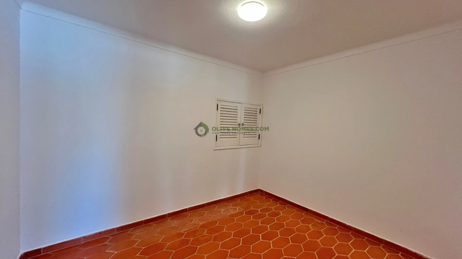 Moradia T6 para Venda em Almancil Foto 77