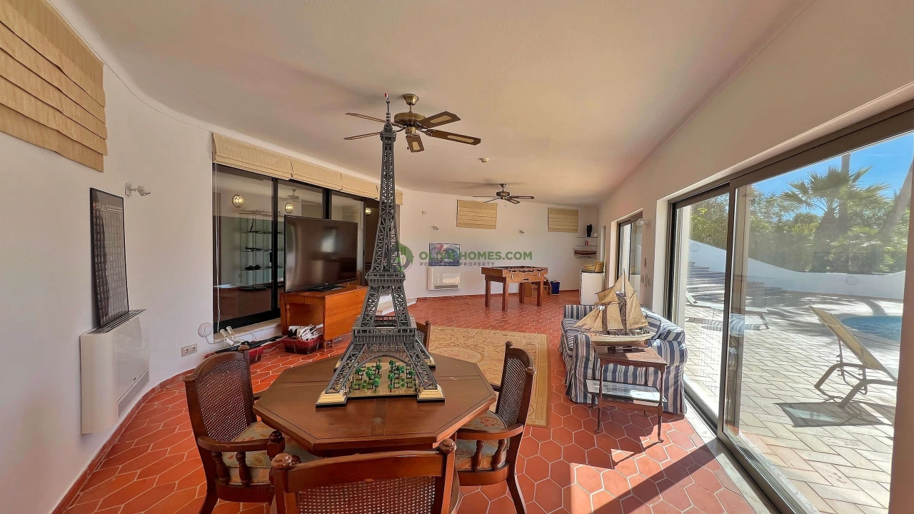 Moradia T6 para Venda em Almancil Foto 65