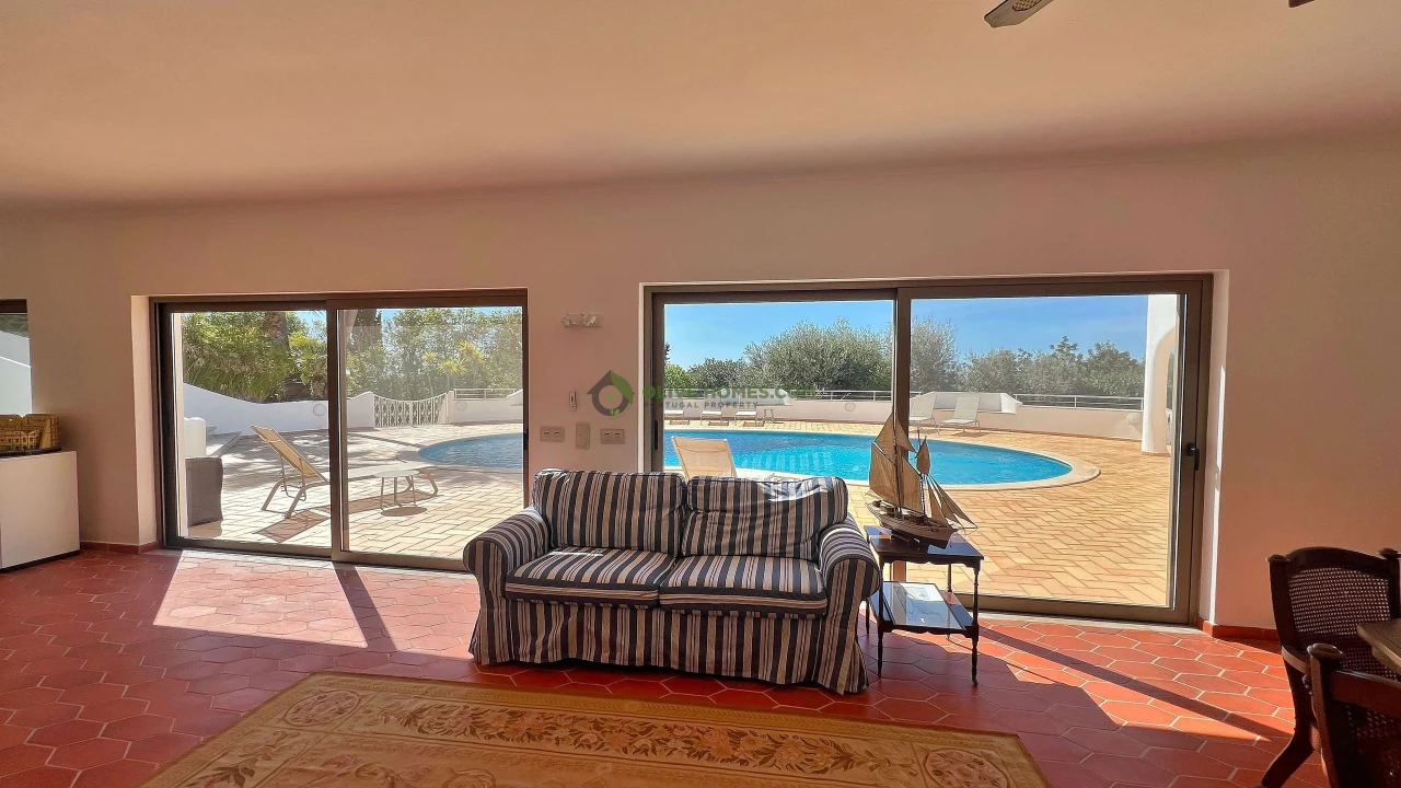 Moradia T6 para Venda em Almancil Foto 66