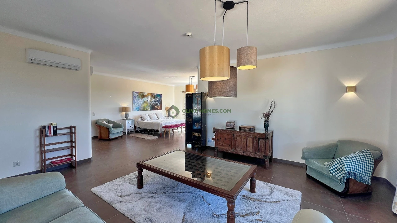 Moradia T6 para Venda em Almancil Foto 98