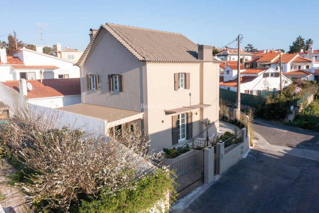 Moradia T3 para Venda em Alcabideche Foto 8