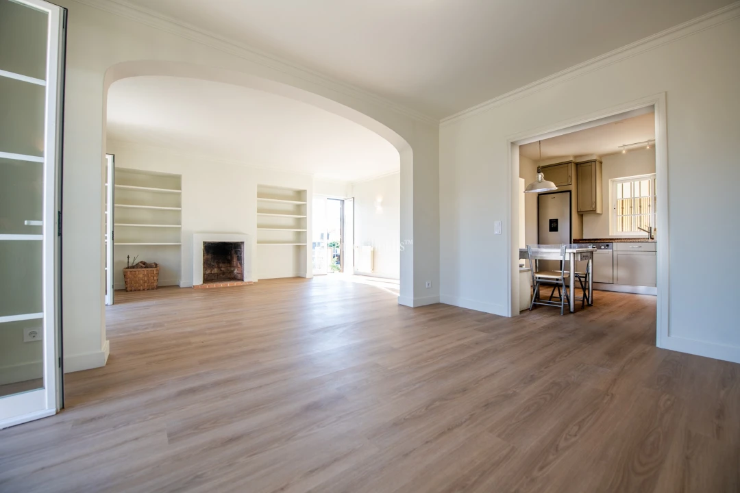 Moradia T3 para Venda em Alcabideche Foto 11