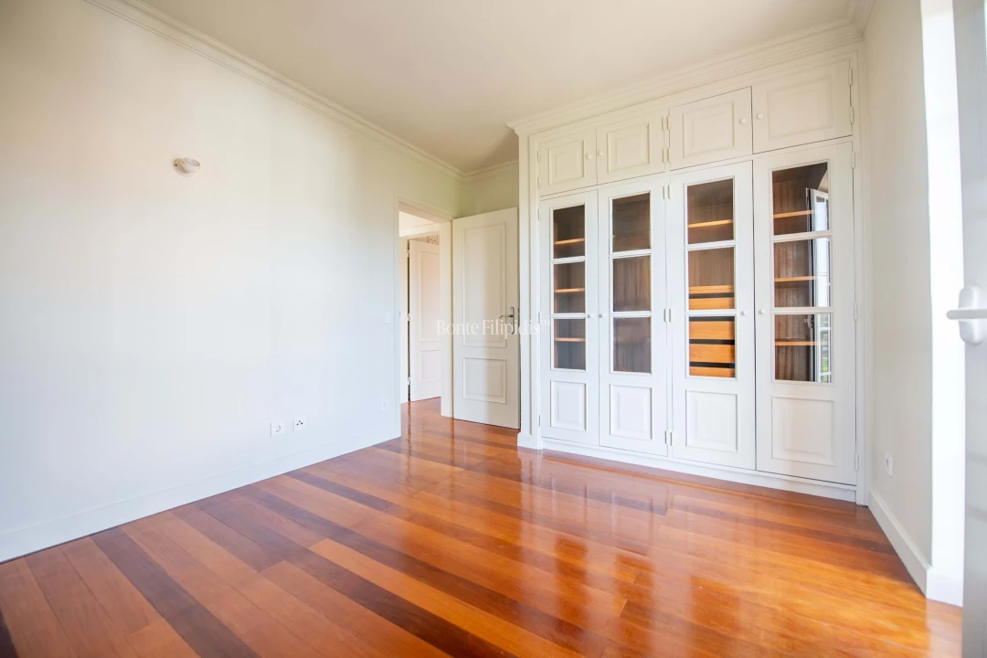 Moradia T3 para Venda em Alcabideche Foto 22