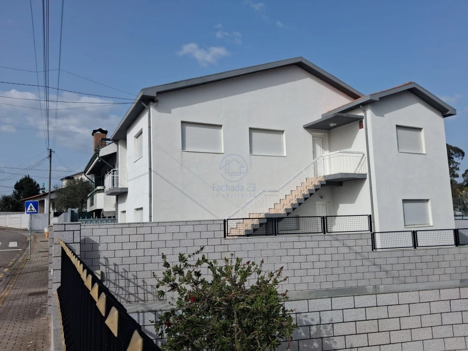 Moradia T3 para Venda em Gondomar (São Cosme), Valbom e Jovim Foto 1