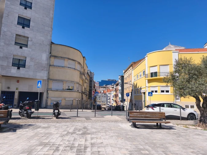 Apartamento T2 para Venda em Avenidas Novas Foto 23