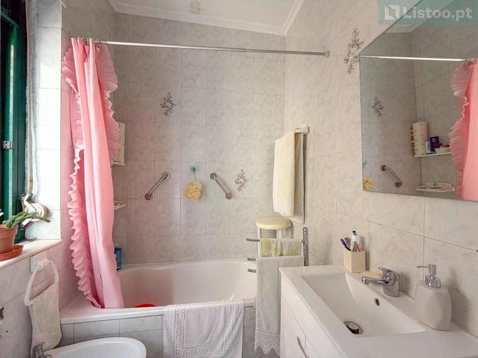 Apartamento T2 para Venda em Avenidas Novas Foto 17