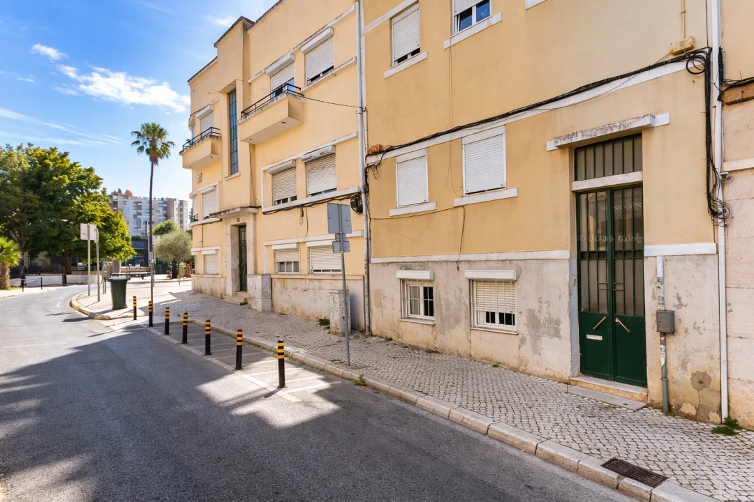 Apartamento T2 para Venda em Avenidas Novas Foto 1