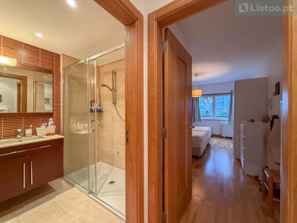 Apartamento T2 para Venda em Ajuda Foto 15