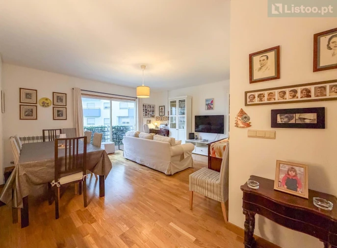 Apartamento T2 para Venda em Ajuda Foto 8