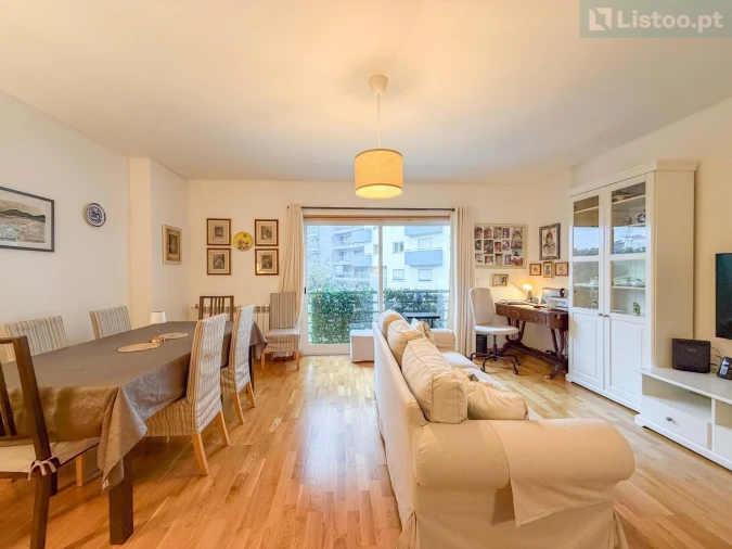 Apartamento T2 para Venda em Ajuda Foto 7