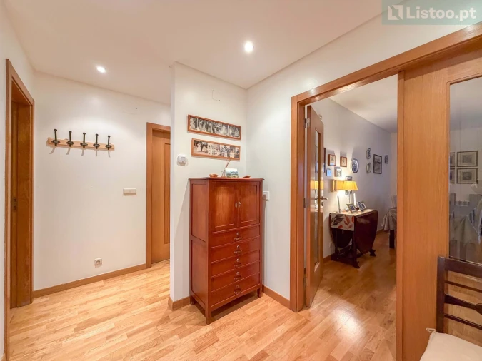 Apartamento T2 para Venda em Ajuda Foto 11