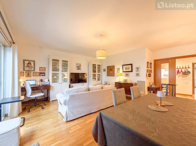 Apartamento T2 para Venda em Ajuda Foto 5