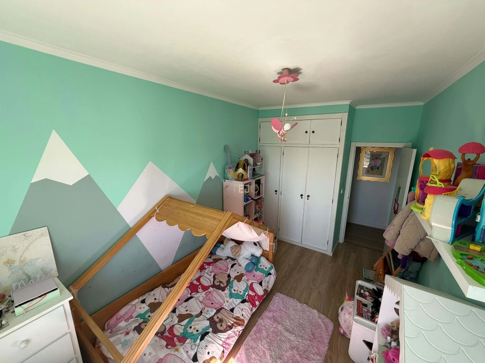 Apartamento T3 para Venda em Póvoa de Santa Iria e Forte da Casa Foto 14