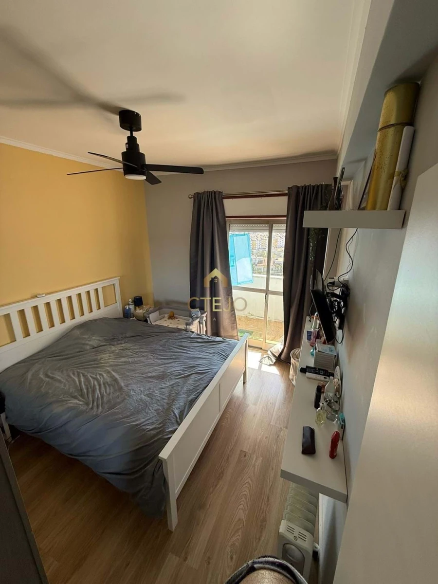 Apartamento T3 para Venda em Póvoa de Santa Iria e Forte da Casa Foto 17