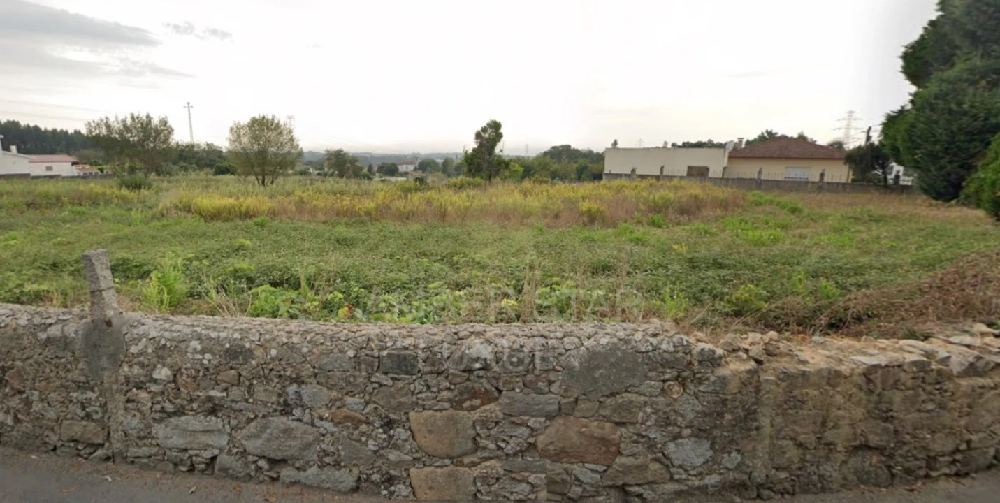 Terreno para Venda em Grijó e Sermonde Foto 2