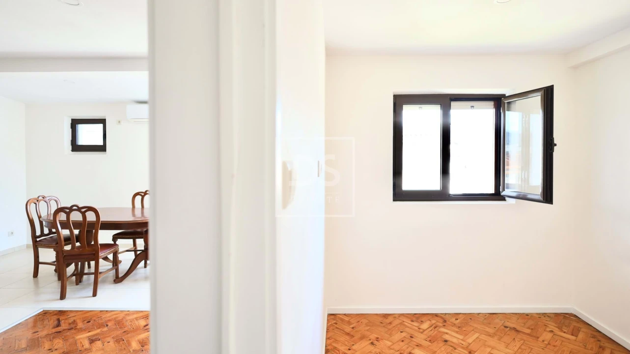 Apartamento T2 para Venda em Braga (Maximinos, Sé e Cividade) Foto 6