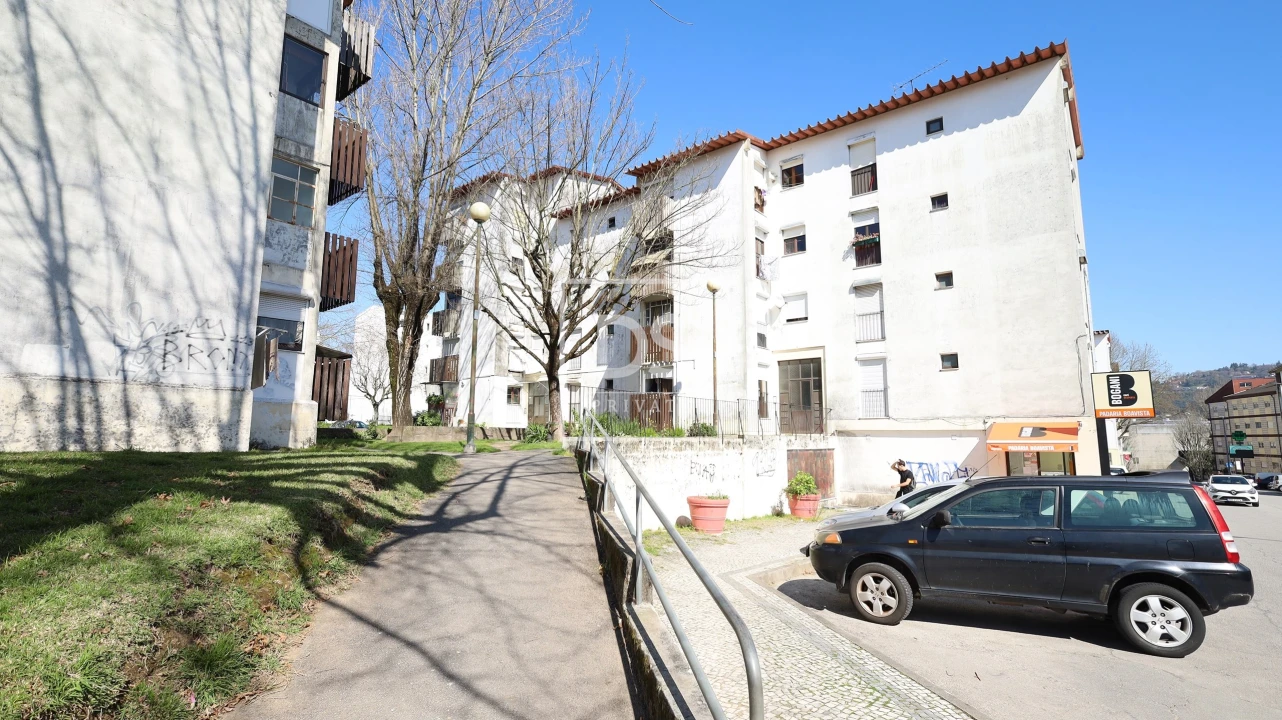 Apartamento T2 para Venda em Braga (Maximinos, Sé e Cividade) Foto 22