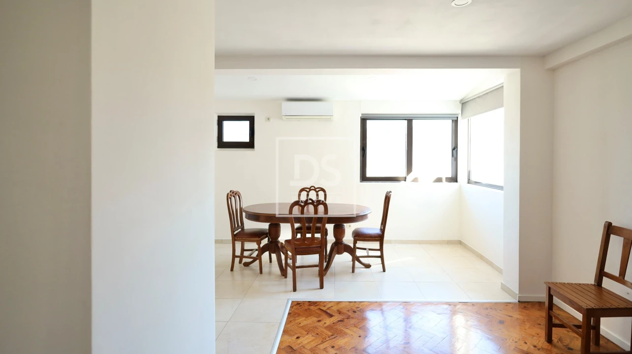 Apartamento T2 para Venda em Braga (Maximinos, Sé e Cividade) Foto 2