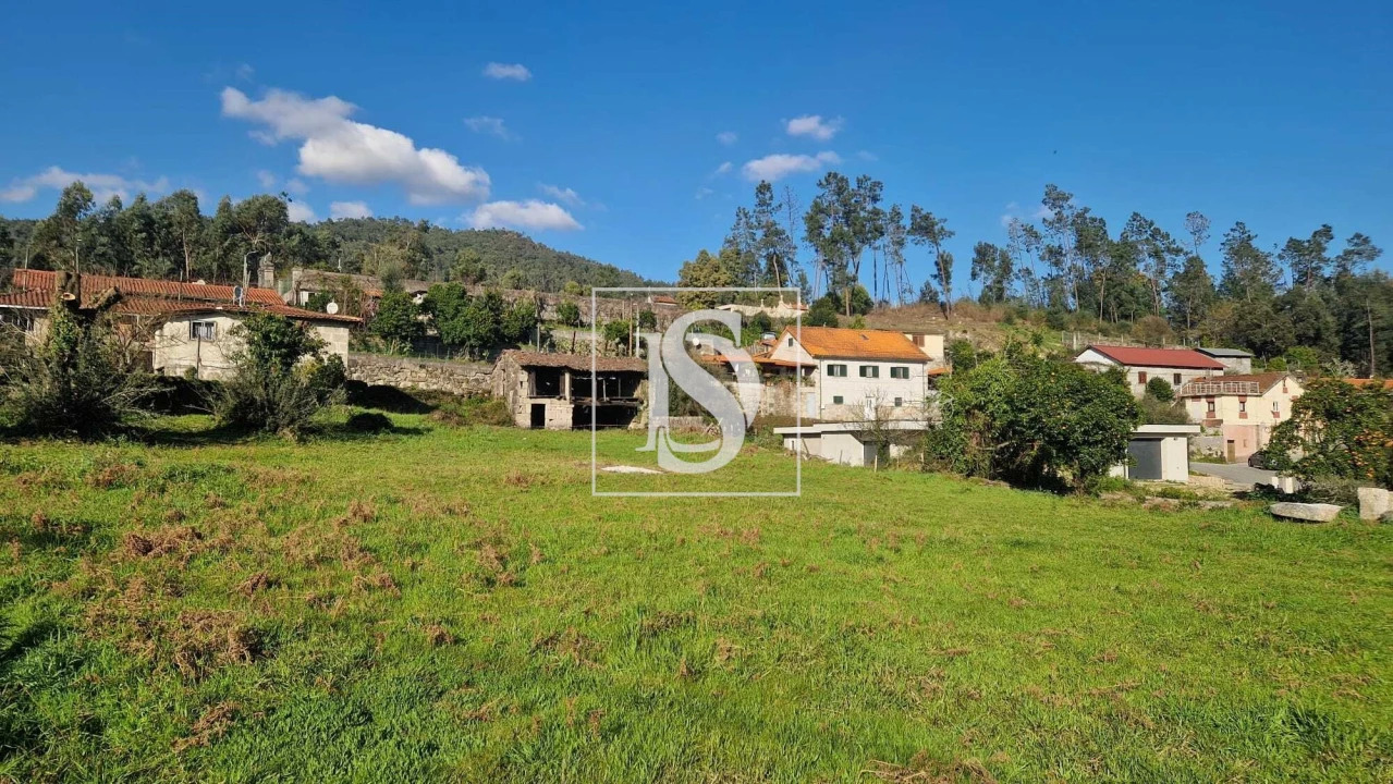 Terreno para Venda em Parada do Bouro Foto 15