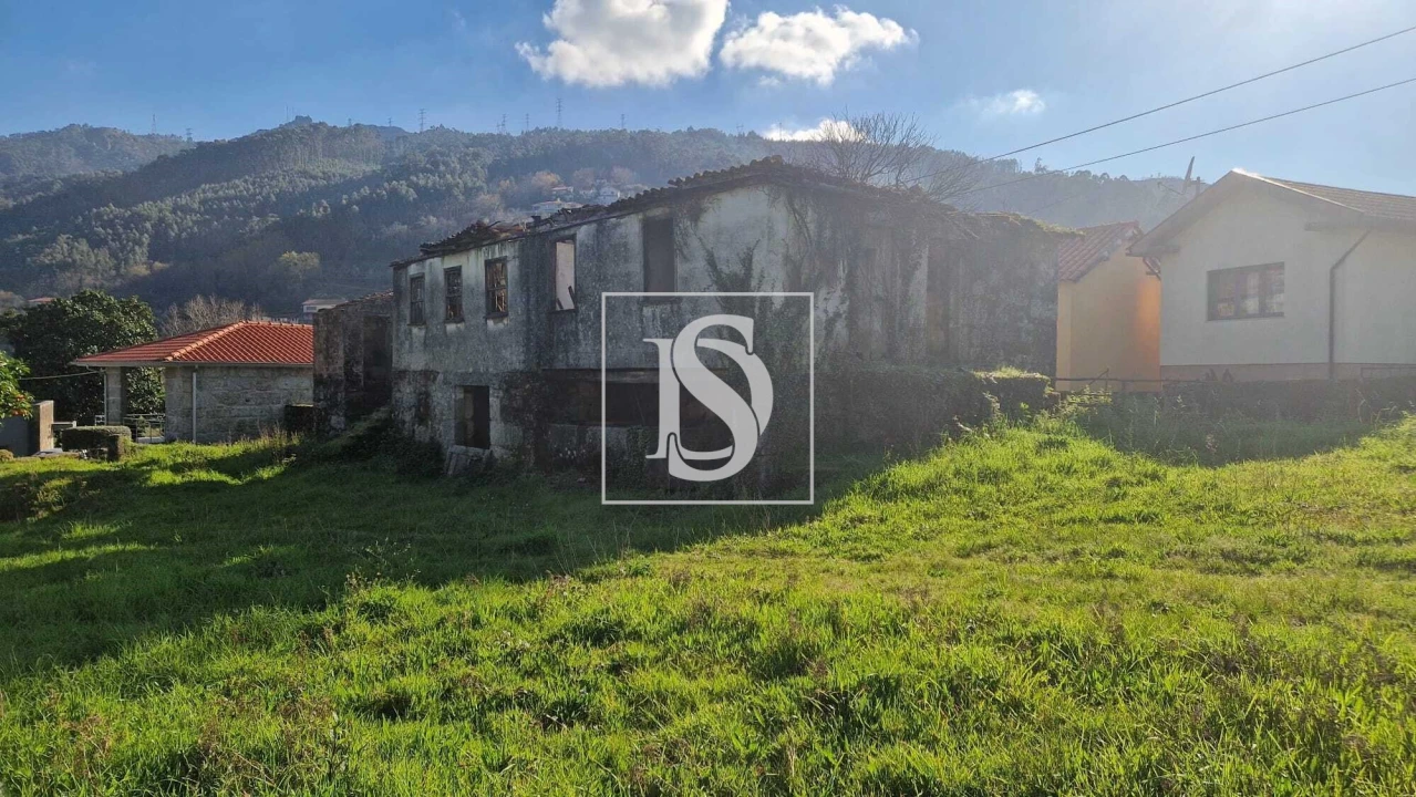 Terreno para Venda em Parada do Bouro Foto 8