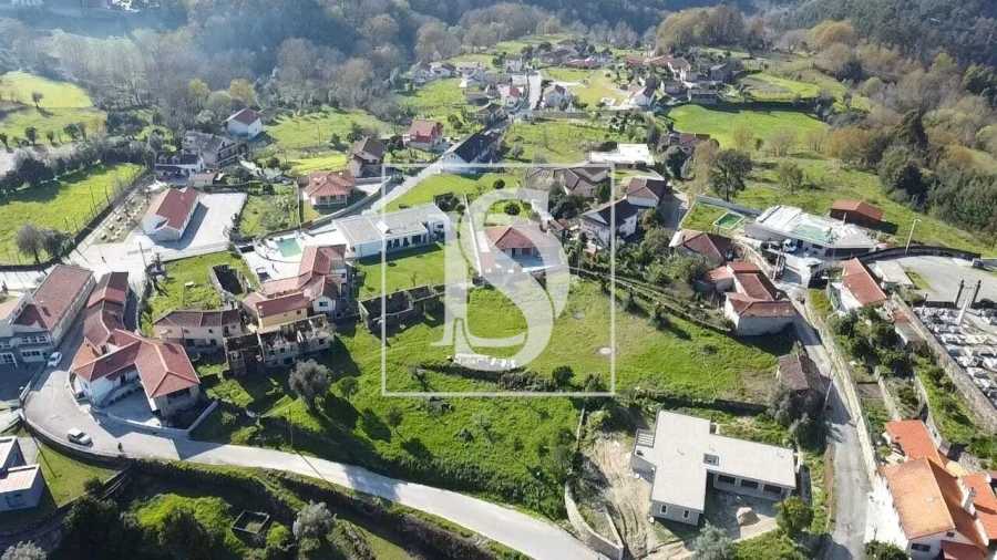 Terreno para Venda em Parada do Bouro Foto 20