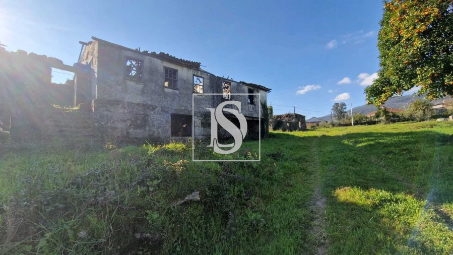 Terreno para Venda em Parada do Bouro Foto 11