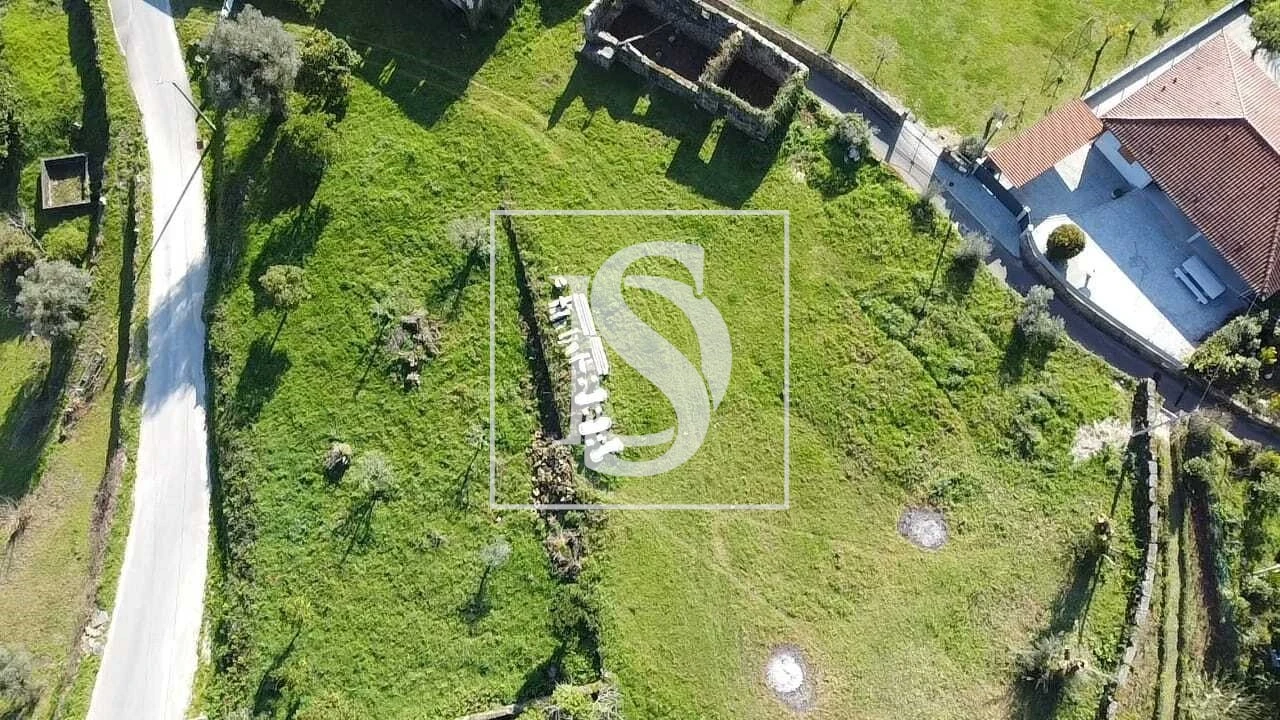 Terreno para Venda em Parada do Bouro Foto 13