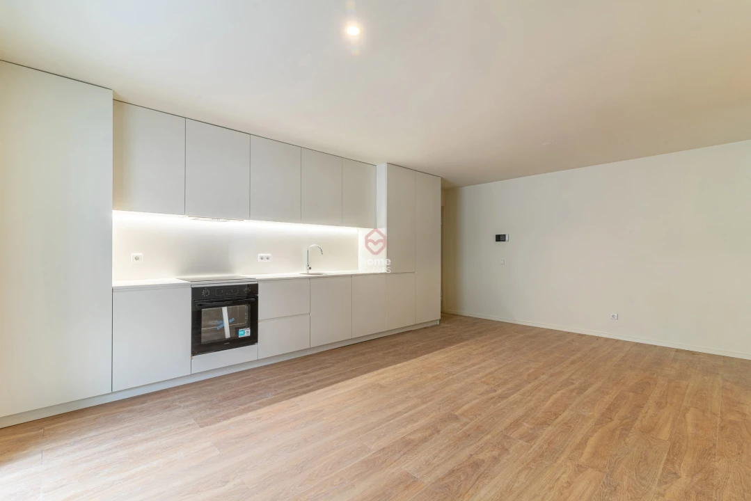 Apartamento T2 para Venda em Paranhos Foto 6