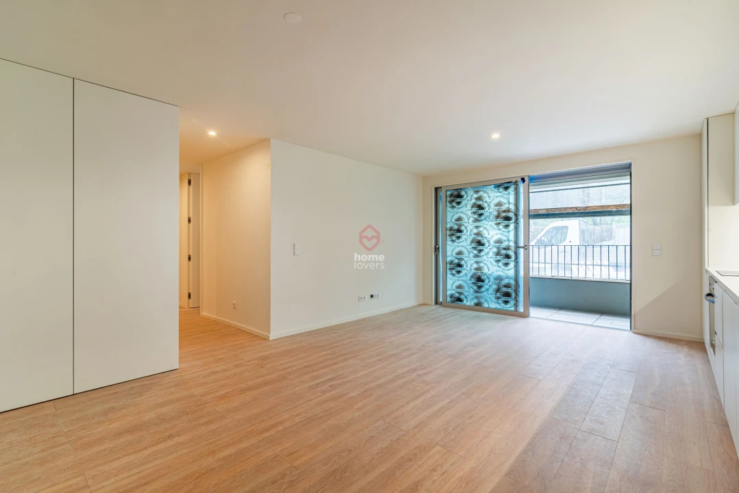 Apartamento T2 para Venda em Paranhos Foto 4