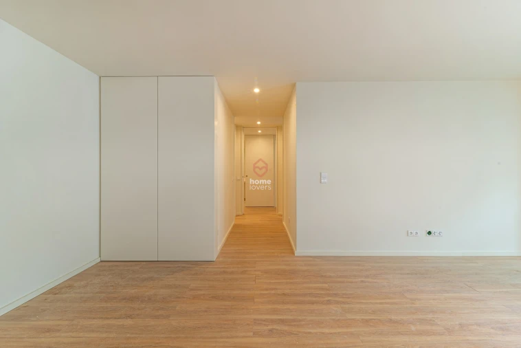 Apartamento T2 para Venda em Paranhos Foto 9