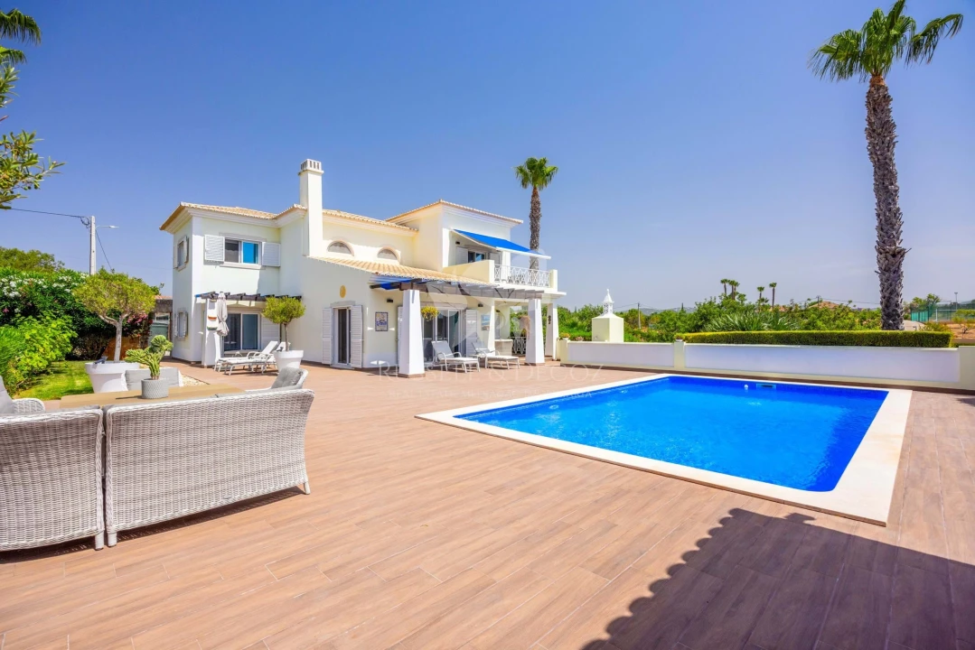 Moradia T4 para Venda em Pechão Foto 39