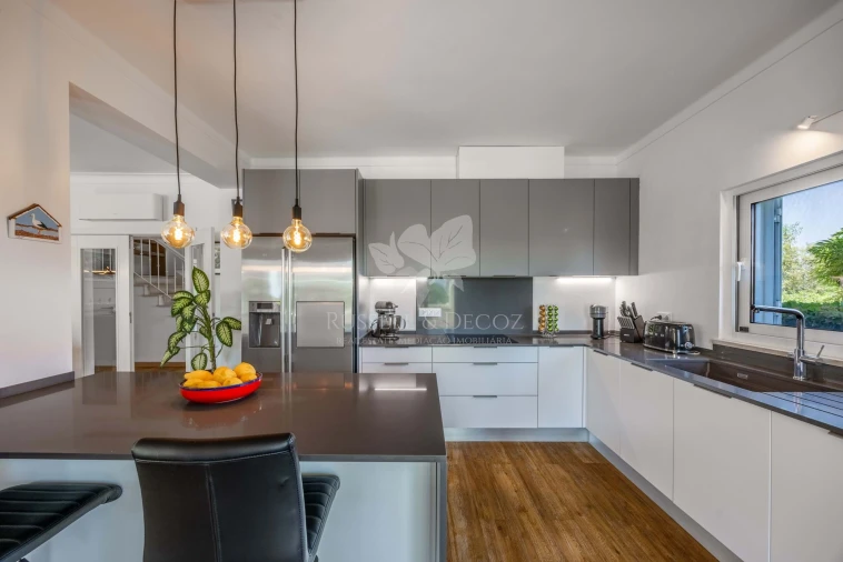 Moradia T4 para Venda em Pechão Foto 16