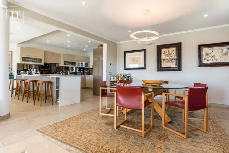 Moradia T5 para Venda em Olhão Foto 5