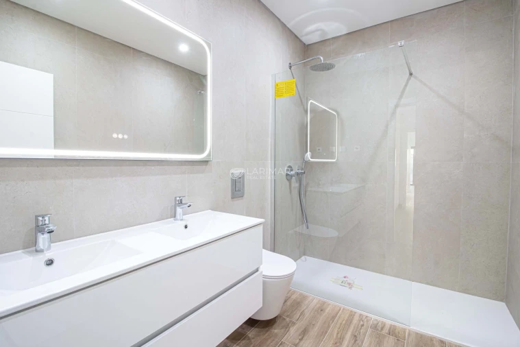 Moradia T3 para Venda em Loule (São Clemente) Foto 6