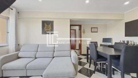 Apartamento T2 para Venda em Parque das Nações