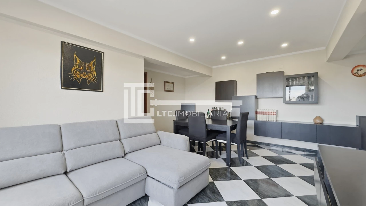 Apartamento T2 para Venda em Parque das Nações Foto 7