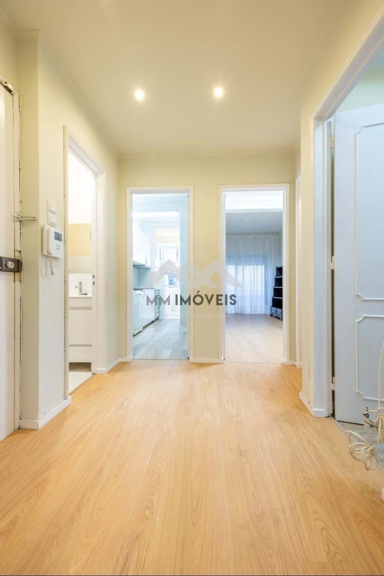 Apartamento T2 para Arrendamento em Ramalde Foto 17