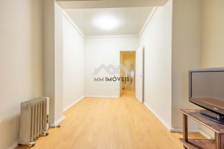 Apartamento T2 para Arrendamento em Ramalde Foto 10