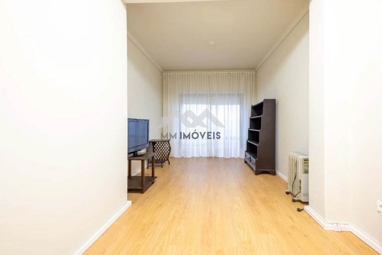 Apartamento T2 para Arrendamento em Ramalde Foto 3