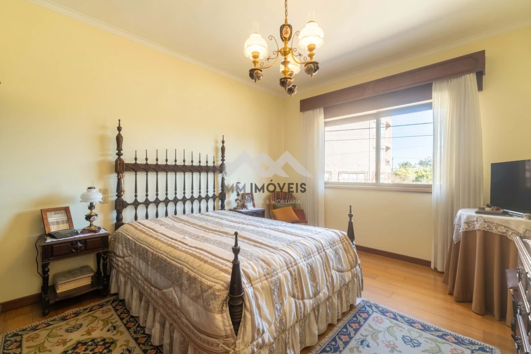 Moradia T5 para Venda em Santa Marinha e São Pedro da Afurada Foto 37