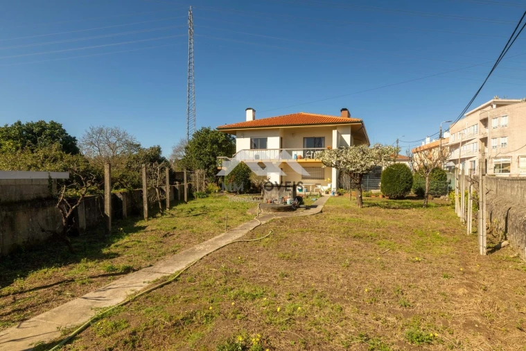 Moradia T5 para Venda em Santa Marinha e São Pedro da Afurada Foto 2